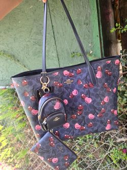 Coach tote
