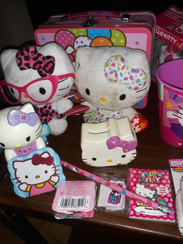 HELLO KITTY BUNDLE!! Catch this deal!!