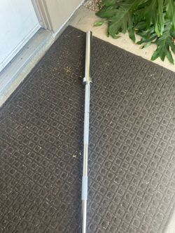 7 ft 45 lb Olympic size Lifting Bar