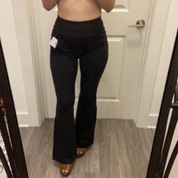 Athleta hybrid flare pants. Xs