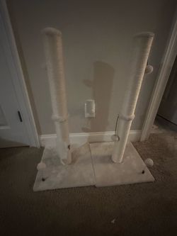Two cat scratching posts - like new