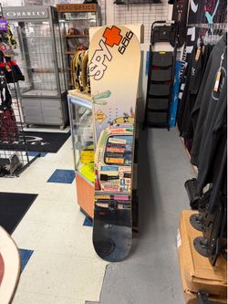Omatic 157 snowboard certified with warranty located at Sin city snowboards