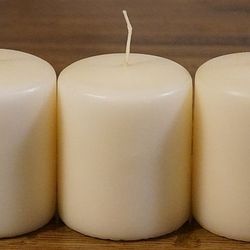 3 New Candles With Free Gift