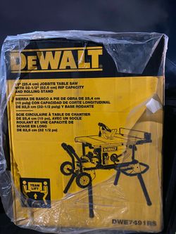 Dewalt table saw 15 amp 10’ with rolling stand , new