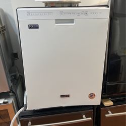 MAYTAG DISHWASHER 