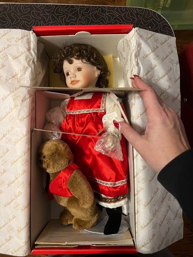 Natasha Little Russian Girl Porcelain Doll Ashton Drake Collectible