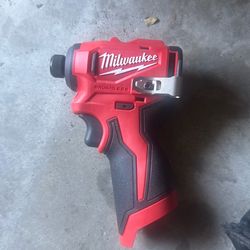 Milwaukee impact drill