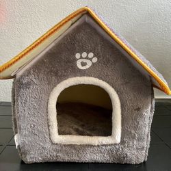 NEW! Medium Size  Cat/Dog Bed