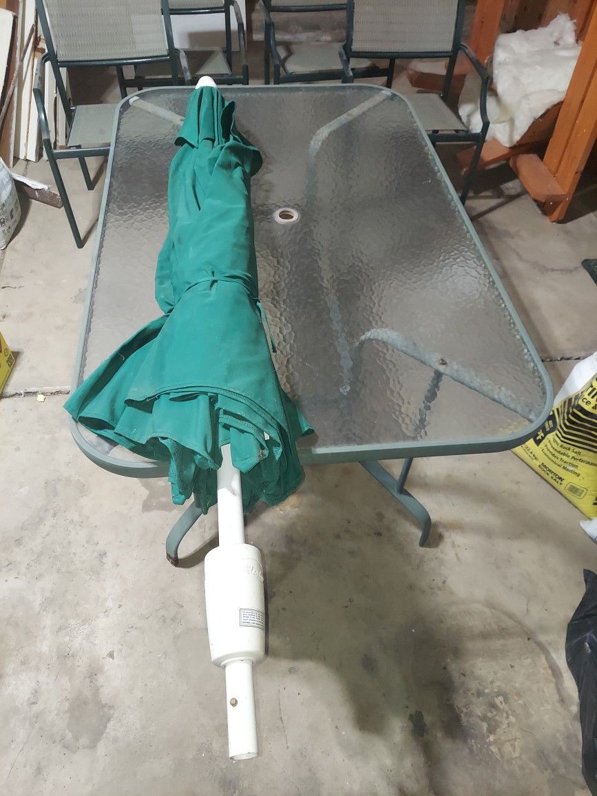 3x5 Patio Table Set $25