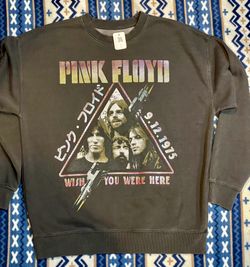 Size Small (Adult) Pink Floyd Sweater