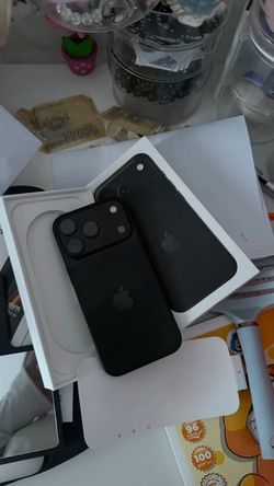 iPhone 18 Pro 256GB Black – Like New – 100% Battery Health