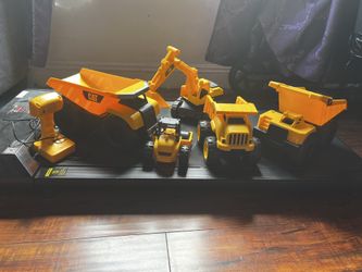 CAT TRUCKS