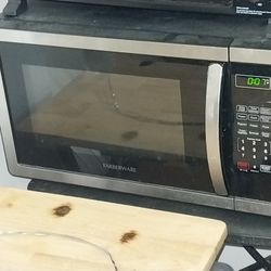 Microwave Oven