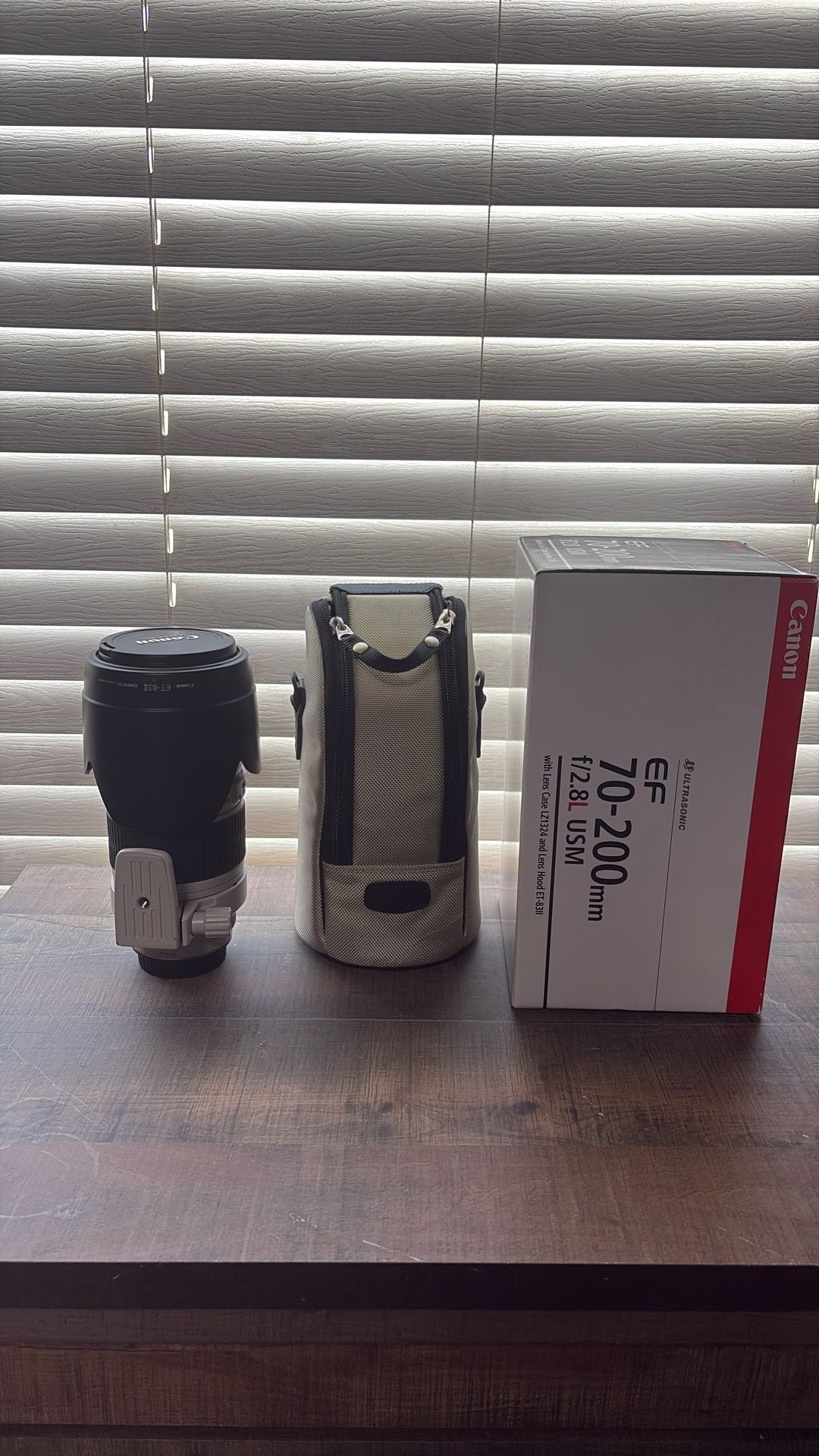 Canon EF 70-200mm f/2.8L USM Lens with lens case and hood