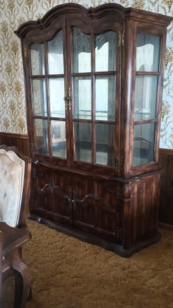 Beautiful Dining Room China Cabinets,table And Chairs