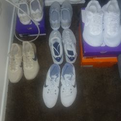 Men's NIKE WALKING SHOES  Size 12