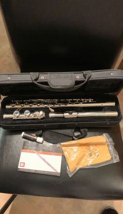 Gently used Mendini Flute