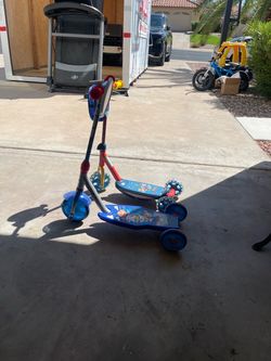 2 Paw Patrol Kids 3-Wheel Scooters