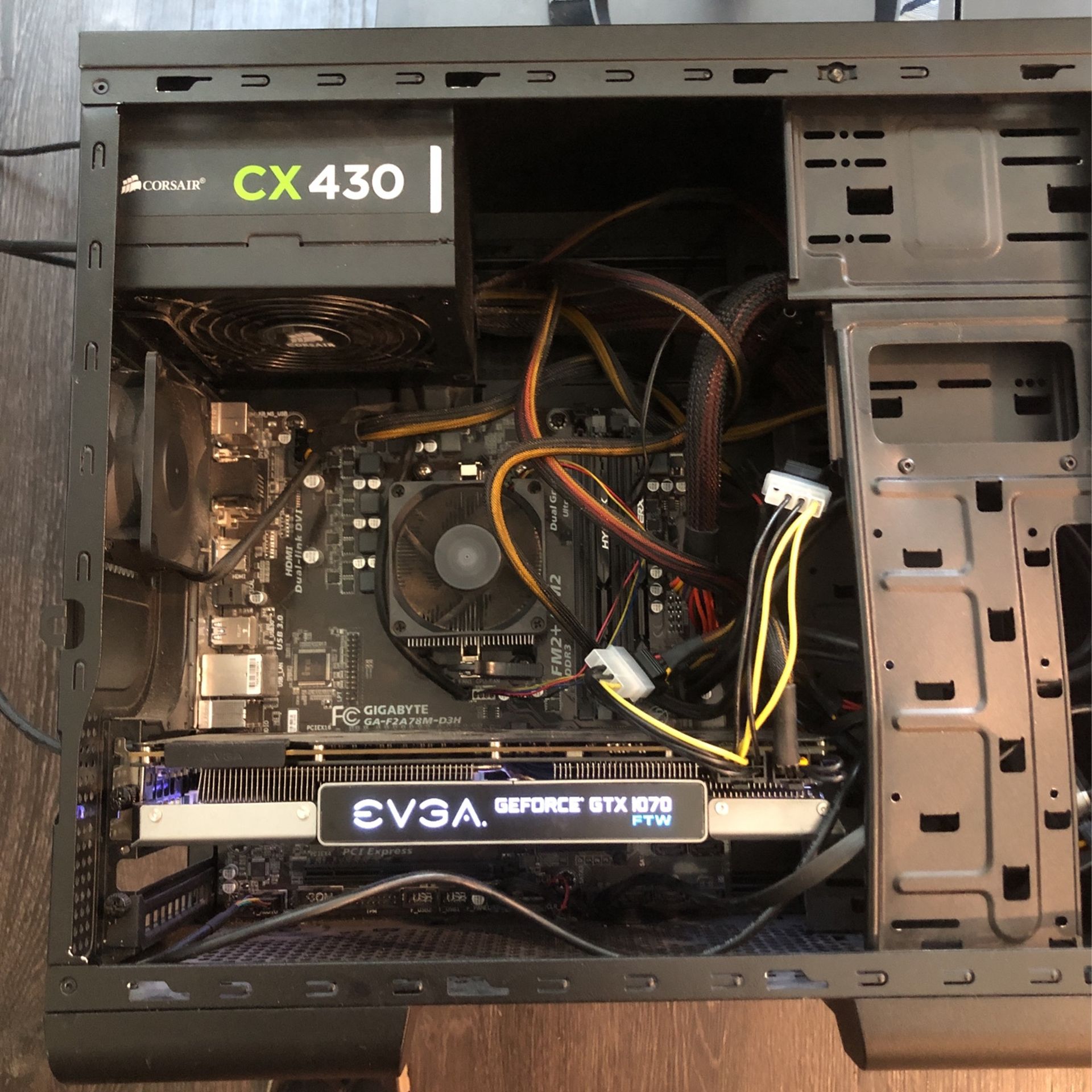 Gaming Computer 1070