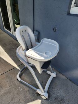 Graco Blossom 6-in-1 Convertible High Chair