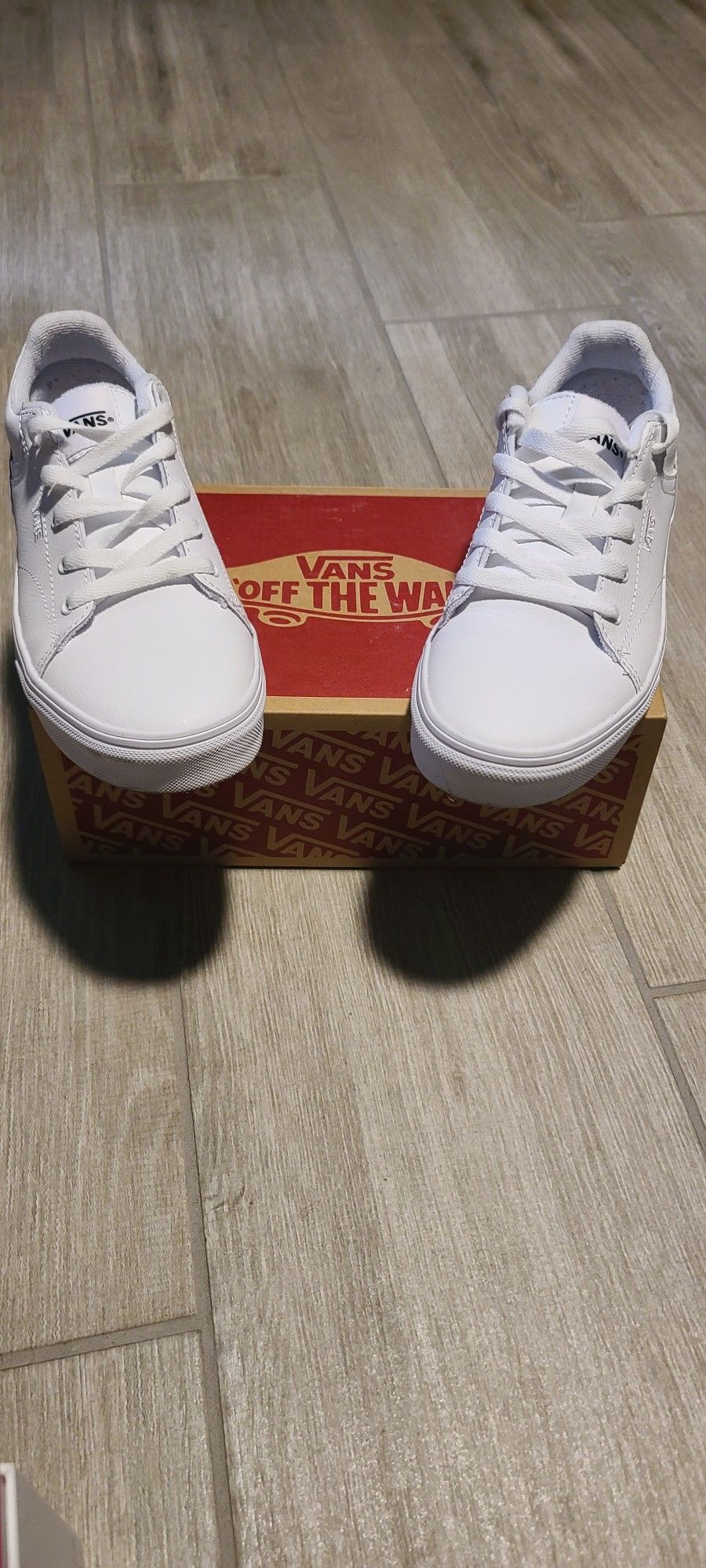 Vans (Size 5Y) All White