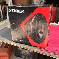 Subwoofer Kicker 12 “  Nuebo Y Trabajándo $160 Firme 
