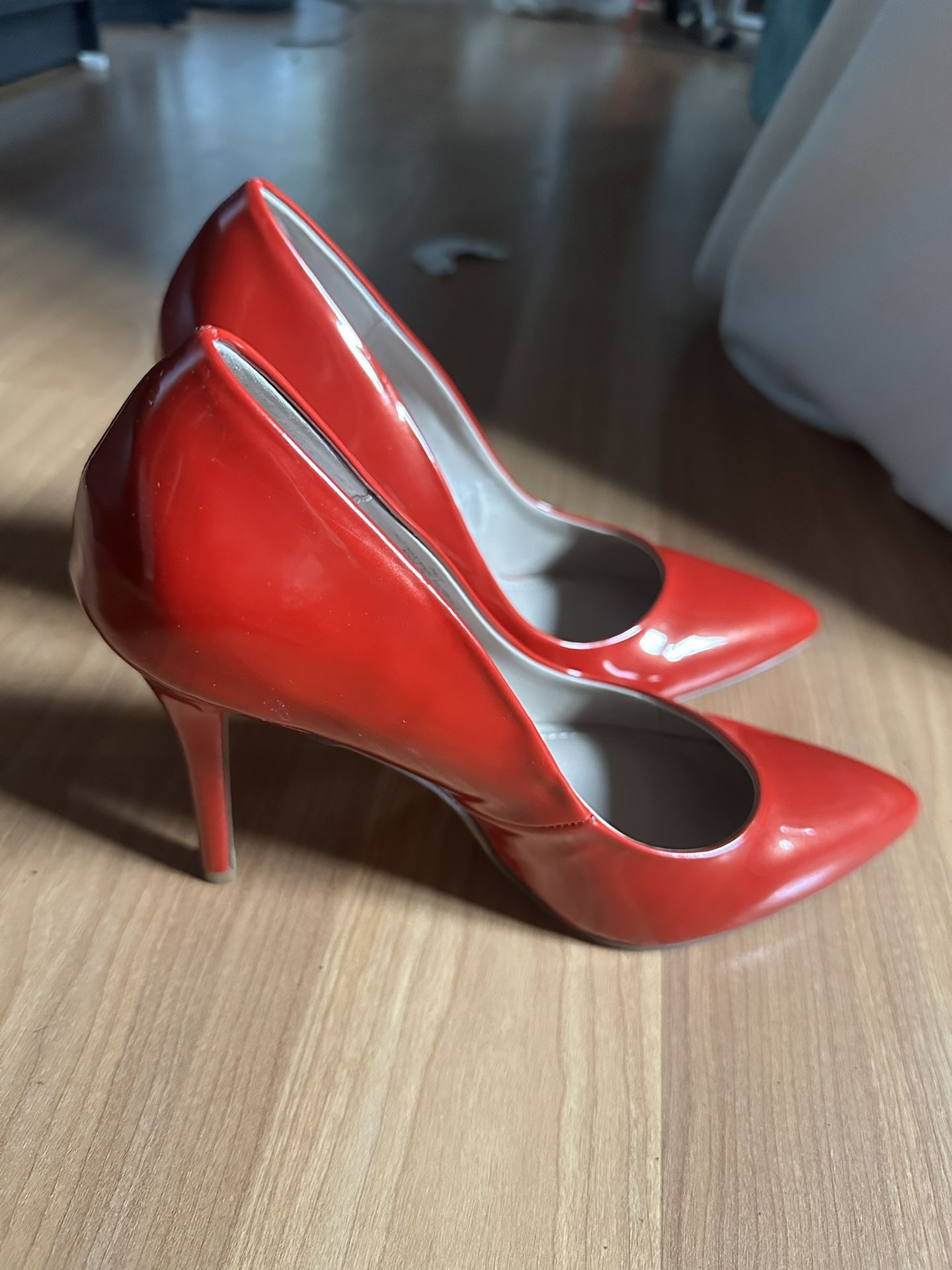 Sexy Classic Red Heels Size 10