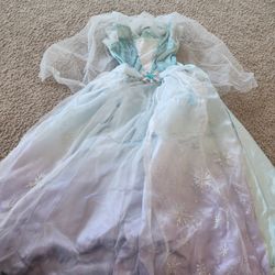 Halloween Costumes 