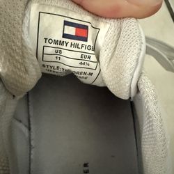 Men Sport Shoes Size 11