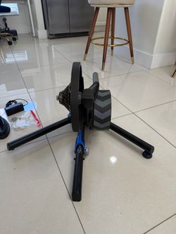 Wahoo KICKR Smart Indoor Bike Trainer