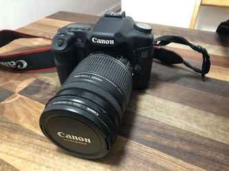 Canon EOS 50D with EFS 18-200mm lens and Lowepro Camera Bag