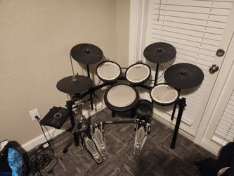Roland TD-17 Electric Drumkit