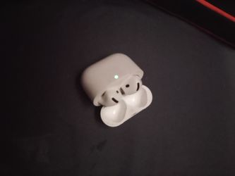 Apple AirPods with Charging Case