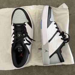 Nike Air Jordan 1 Low NU Retro (GS) – Light Smoke Grey – New – Size 5.5Y
