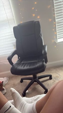 Office Chair For Saleeee!!!! Come Get It