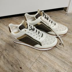 Michael Kors Shoes Size 8.5 