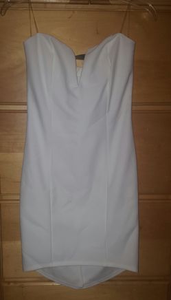 White dress brand new