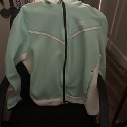 Nike Tec
