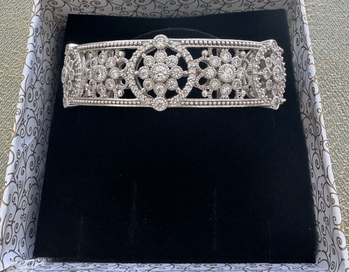 Vintage Designer Collectible Jewelry Handcrafted