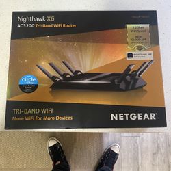 Used NETGEAR Nighthawk X6 Smart Wi-Fi Router (R8000) - AC3200 Tri-band Wireless Speed (Up to 3200 Mbps) | Up to 3500 Sq Ft Coverage & 50 Devices | 4 x