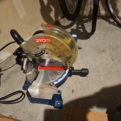 Ryobi Saw