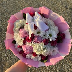Mixed Floral Bouquet 💐🎀💗