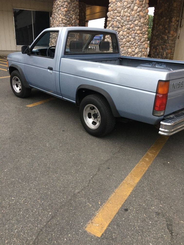 1987 Nissan Pickup