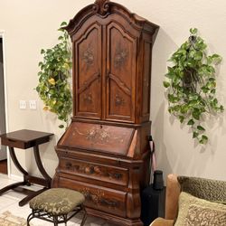 Elegant Vintage Secretary Desk – Solid Wood, Hand-Painted with chair