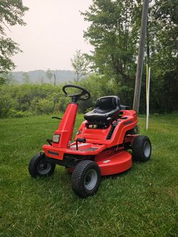 Simplicity Coronet rear engine riding lawn mower