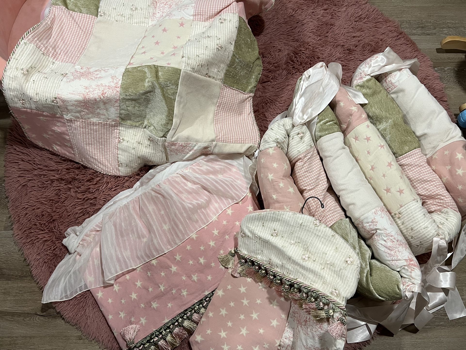 Nursery Crib Set
