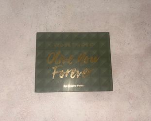 Women’s makeup
