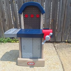 Little Tikes Tough Work Bench. I Live By Harlem And Devon 