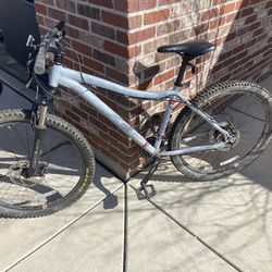 Rei DRT 1.1 Mountain Bikes With Upgraded Pedals And Tires