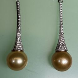 Beautiful Gold south sea Pearl Earrings